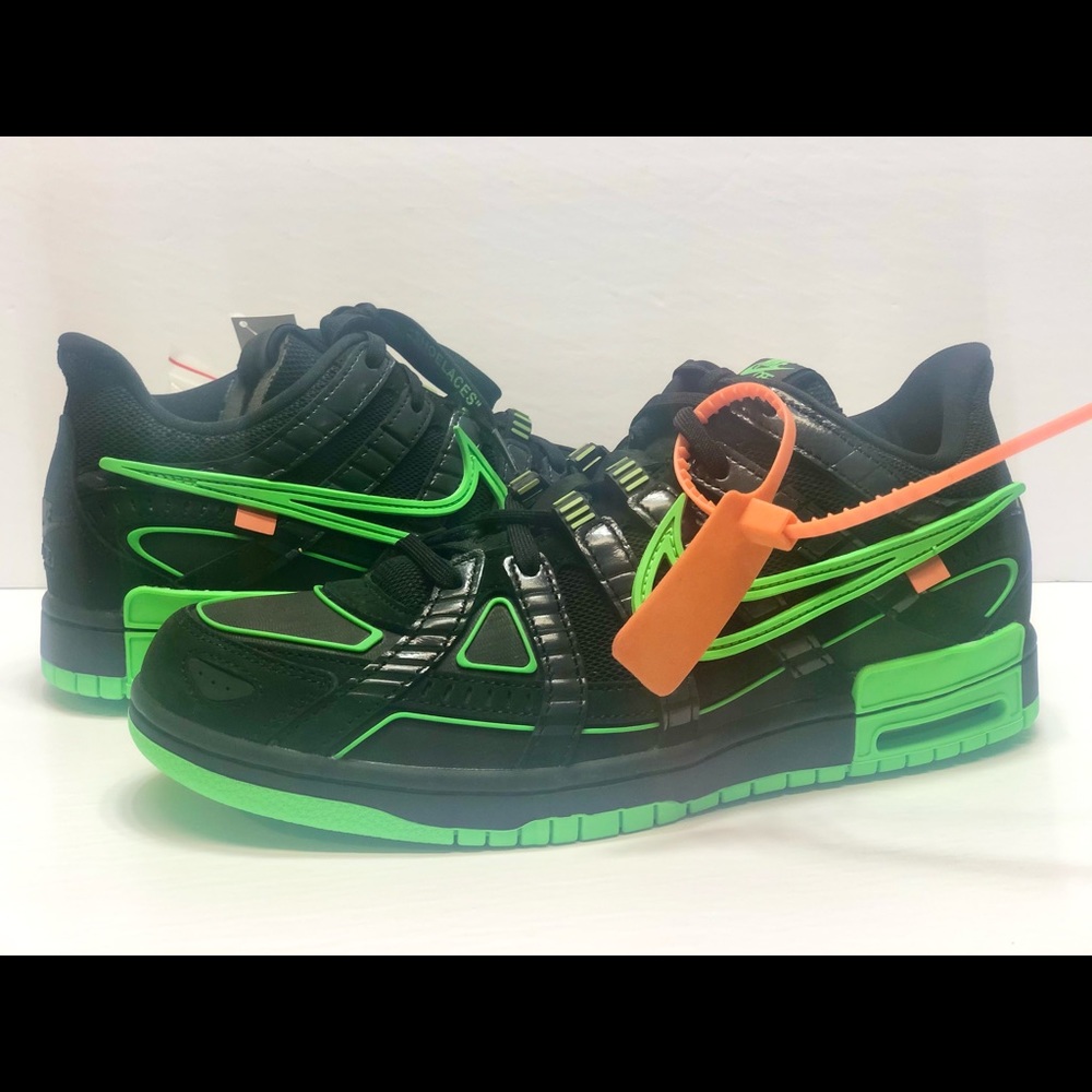 Off-White x Air Rubber Dunk ‘Green Strike’